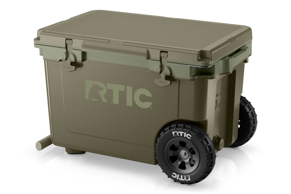 52 QT Ultra-Light Wheeled Cooler Olive