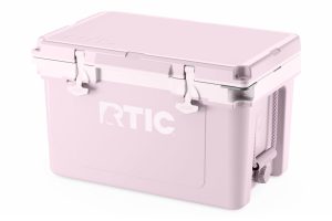 32 QT Ultra-Light Cooler Pale Pink