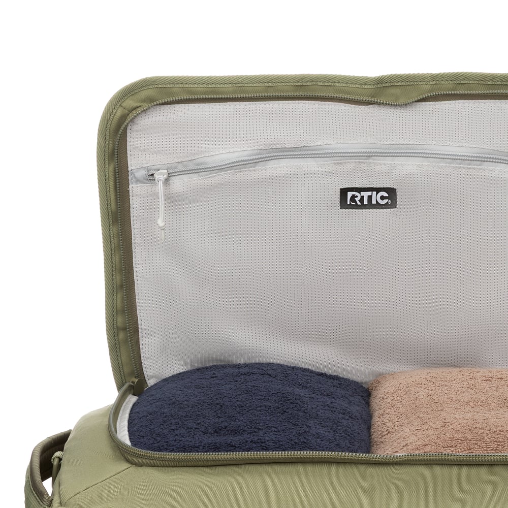 Road Trip Duffle Bag Olive & Beach - Image 6